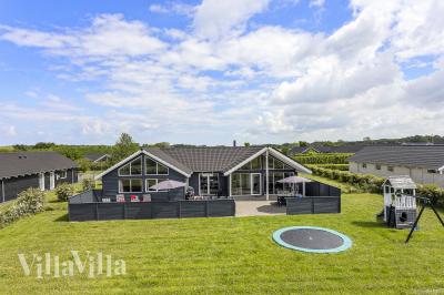 Dieses schöne Poolhaus Nr. 338 mit Platz für 16 Personen liegt in Fünen und seine Inseln