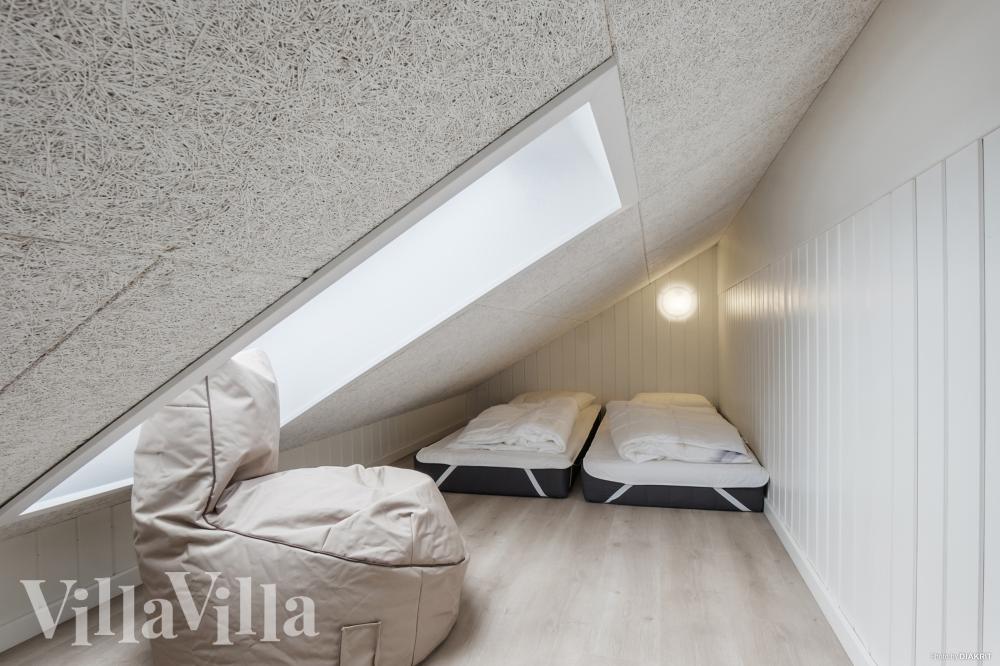 Einige der 14 Schlafgelegenheiten befinden sich im Luxusferienhaus Nr. 922 auf dem ausgebauten Dachboden