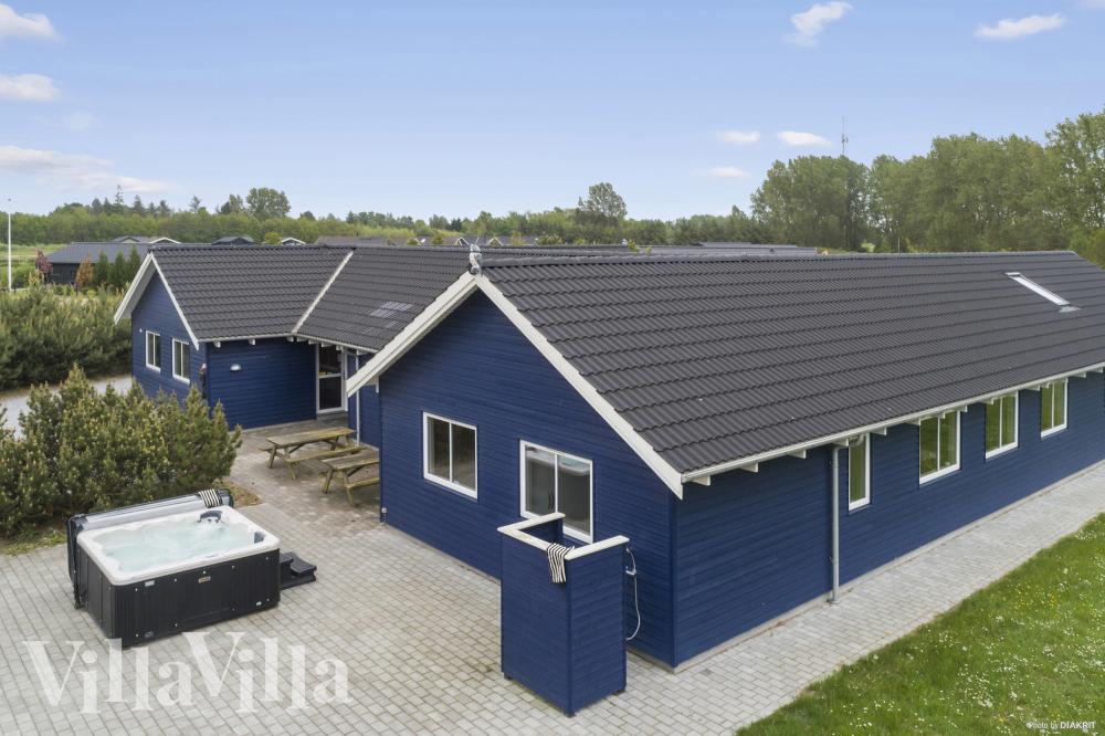 Dieses schöne Poolhaus Nr. 314 mit Platz für 20 Personen liegt in Lolland/Falster/Mön