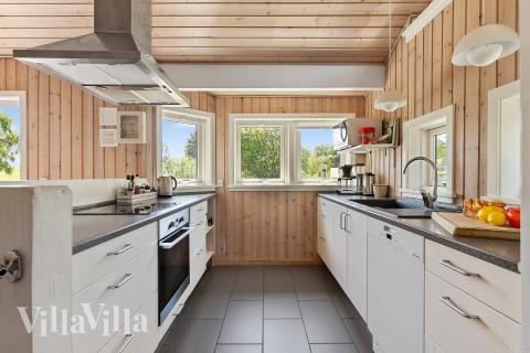 Die Küche in dem Luxusferienhaus Nr. 963 ist so gut ausgestattet, dass man problemlos Mahlzeiten für 10 Personen zubereiten kann.