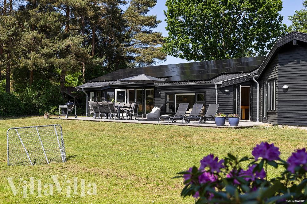 Dieses schöne Poolhaus Nr. 963 mit Platz für 10 Personen liegt in Nordseeland