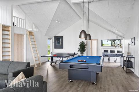Neben den vielen schönen Stunden, die man im Poolbereich des Hauses verbringen kann, bietet das Luxusferienhaus 923 auch Spielevergnügen bei Billard/Tischtennis und Darts