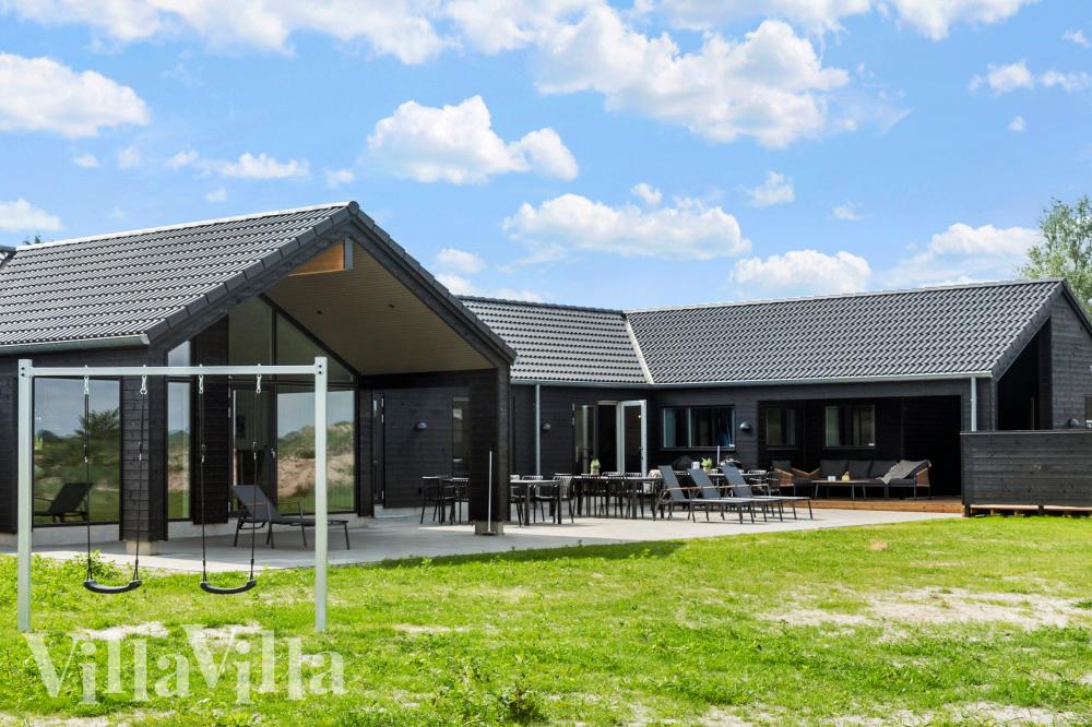 Dieses schöne Poolhaus Nr. 923 mit Platz für 30 Personen liegt in Lolland/Falster/Mön