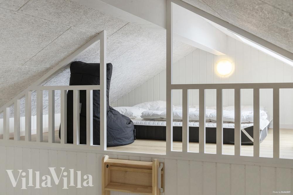 Einige der 18 Schlafgelegenheiten befinden sich im Luxusferienhaus Nr. 832 auf dem ausgebauten Dachboden