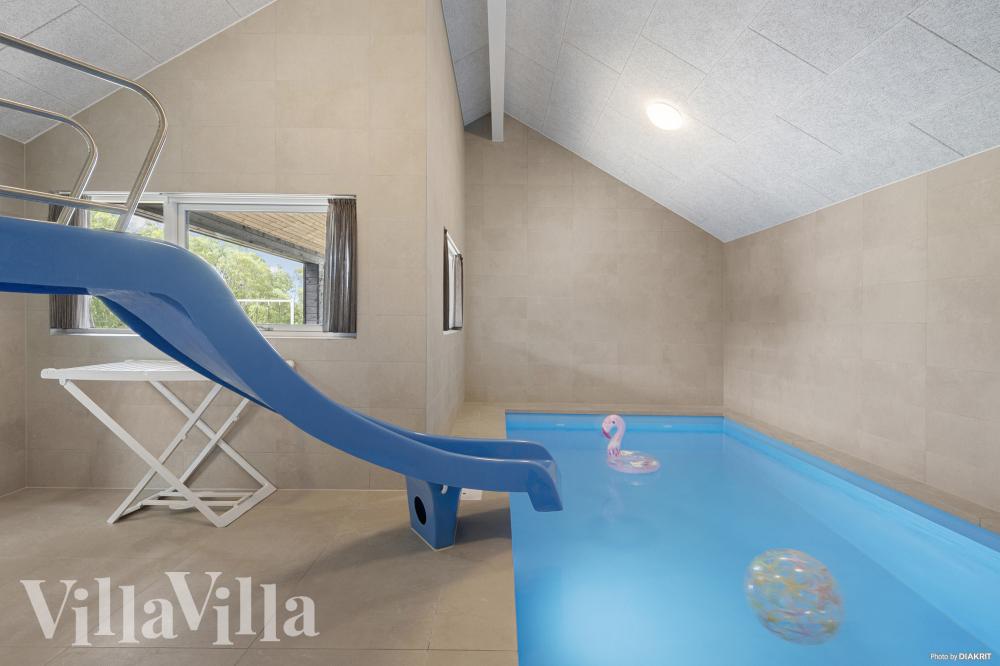 Der schicke Pool im Luxusferienhaus Nr. 915 für 16 Personen