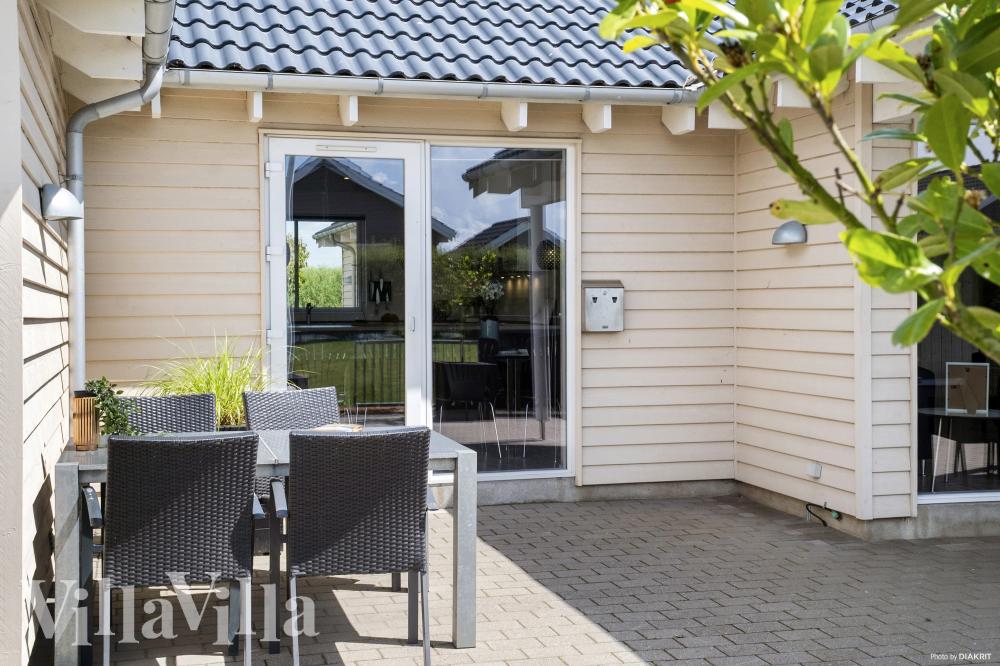 Das Luxusferienhaus Nr. 315 hat eine tolle Terrasse, die mit hochwertigen Gartenmöbeln für 18 Personen ausgestattet ist.