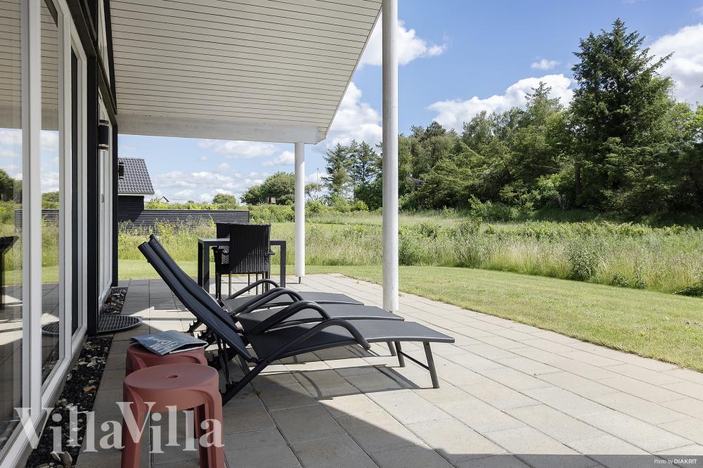 Das Luxusferienhaus Nr. 429 hat eine tolle Terrasse, die mit hochwertigen Gartenmöbeln für 30 Personen ausgestattet ist.