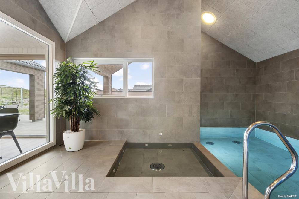 Der schicke Pool im Luxusferienhaus Nr. 930 für 14 Personen