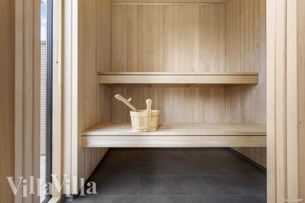 Genießen Sie die heiße Sauna im Luxusferienhaus Nr. 930 für 14 Personen