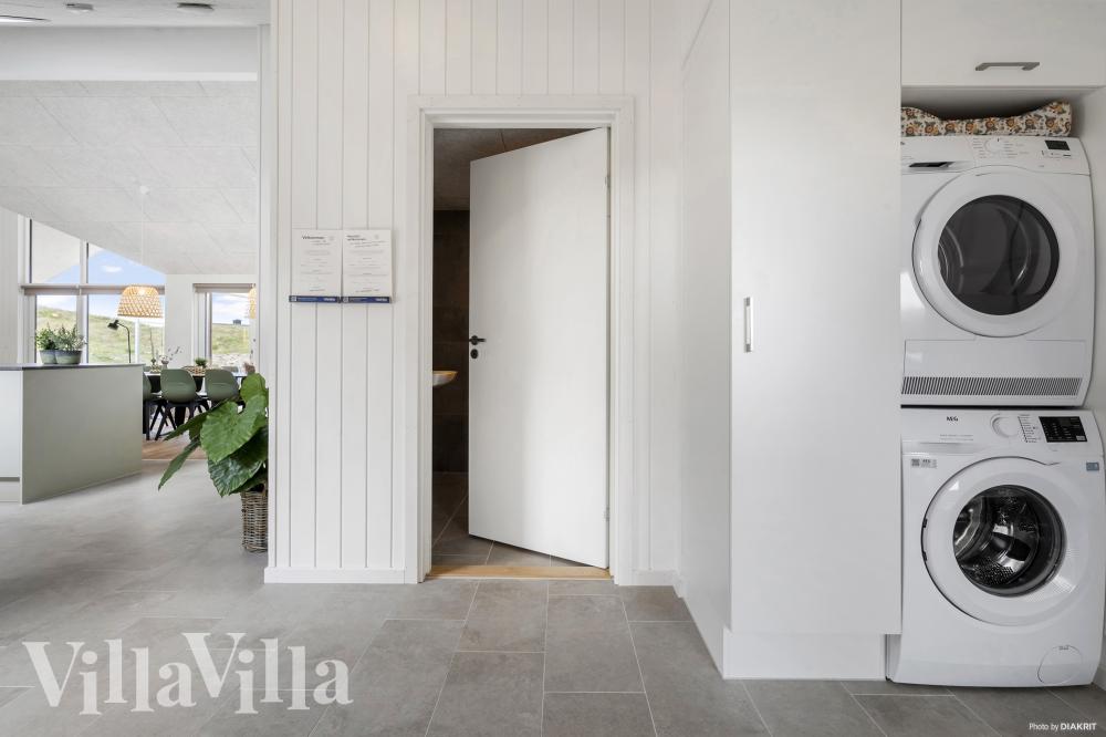 Der geräumige Eingangsbereich im Luxusferienhaus Nr. 930 in Westjütland