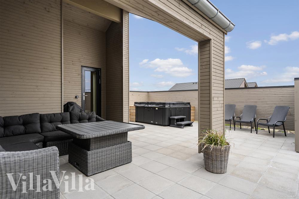Genießen Sie einen Grillabend auf der Terrasse des Luxusferienhauses Nr. 929 in Westjütland