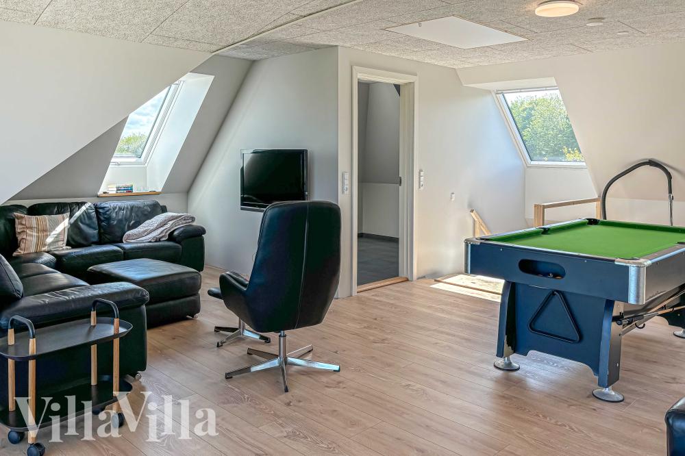 Aktivitätsraum im Luxusferienhaus Nr. 981 mit 6 Schlafzimmern und Platz für 14 Gäste.