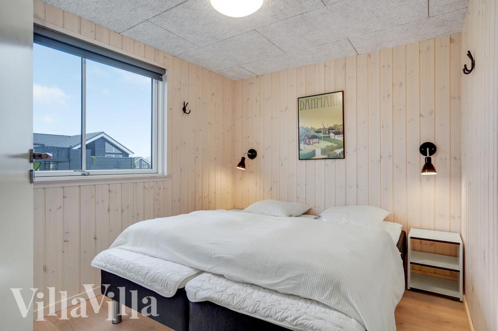 Eines der 8 Schlafzimmer im Luxusferienhaus Nr. 973