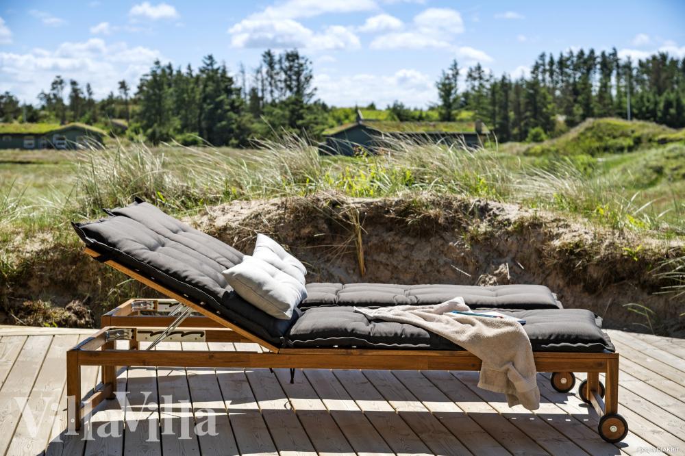 Das Luxusferienhaus Nr. 986 hat eine tolle Terrasse, die mit hochwertigen Gartenmöbeln für 12 Personen ausgestattet ist.