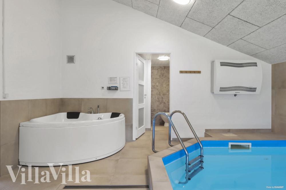 Der schicke Pool im Luxusferienhaus Nr. 980 für 14 Personen