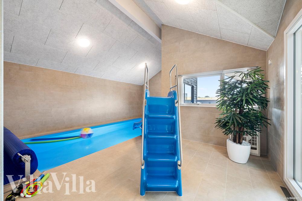 Der schicke Pool im Luxusferienhaus Nr. 957 für 16 Personen
