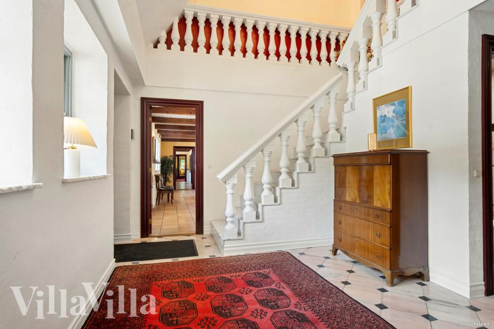Der geräumige Eingangsbereich im Luxusferienhaus Nr. 951 in Fünen und seine Inseln