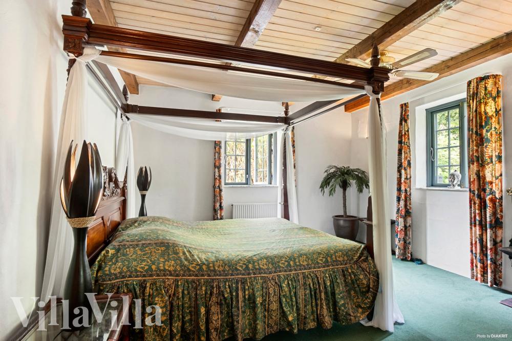 Eines der 9 Schlafzimmer im Luxusferienhaus Nr. 951