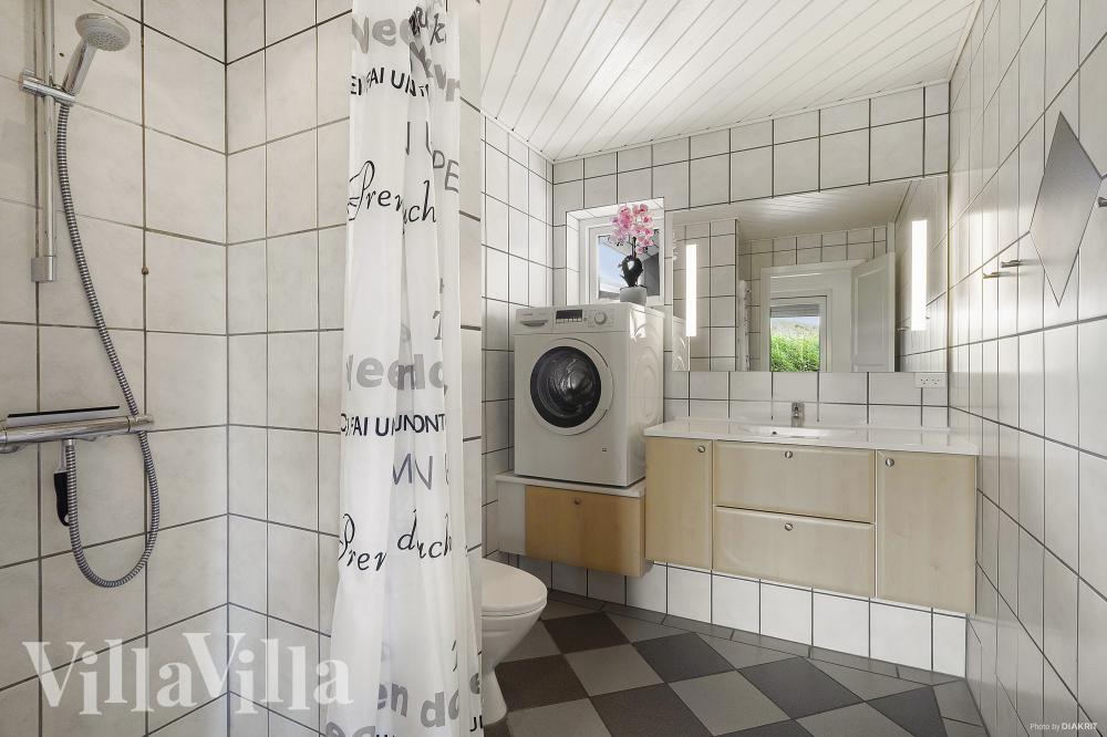 Im Luxusferienhaus Nr. 974 für 8 Personen gibt es Bad mit Dusche.
