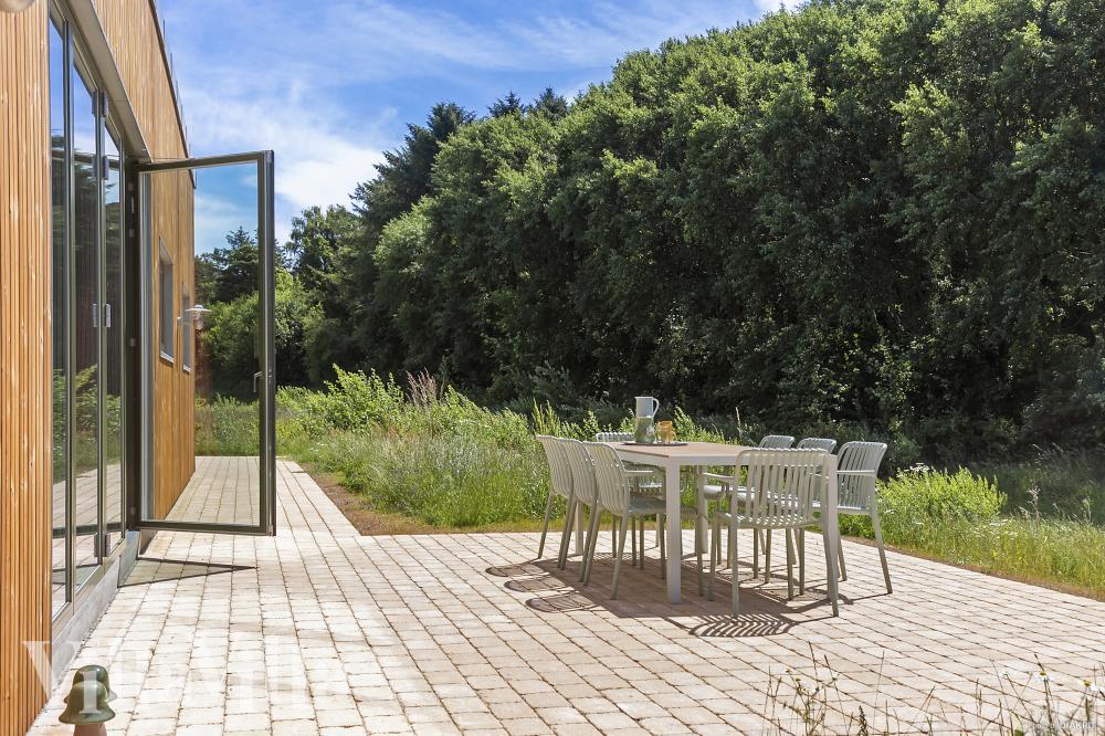 Das Luxusferienhaus Nr. 988 hat eine tolle Terrasse, die mit hochwertigen Gartenmöbeln für 10 Personen ausgestattet ist.