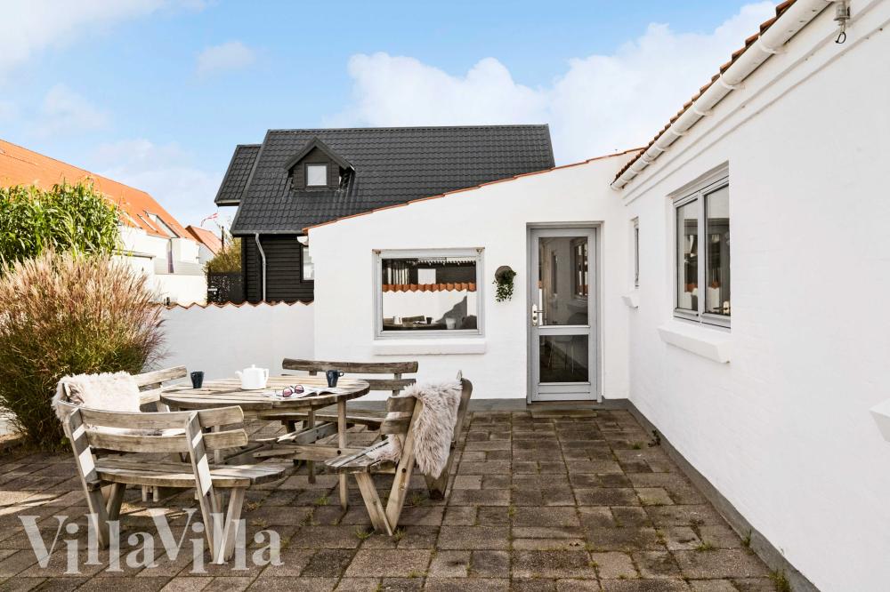 Auf der Terrasse des Ferienhauses Nr. 990 ist Platz für 8 Personen.