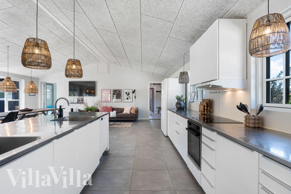 Die Küche in dem Luxusferienhaus Nr. 991 ist so gut ausgestattet, dass man problemlos Mahlzeiten für 30 Personen zubereiten kann.