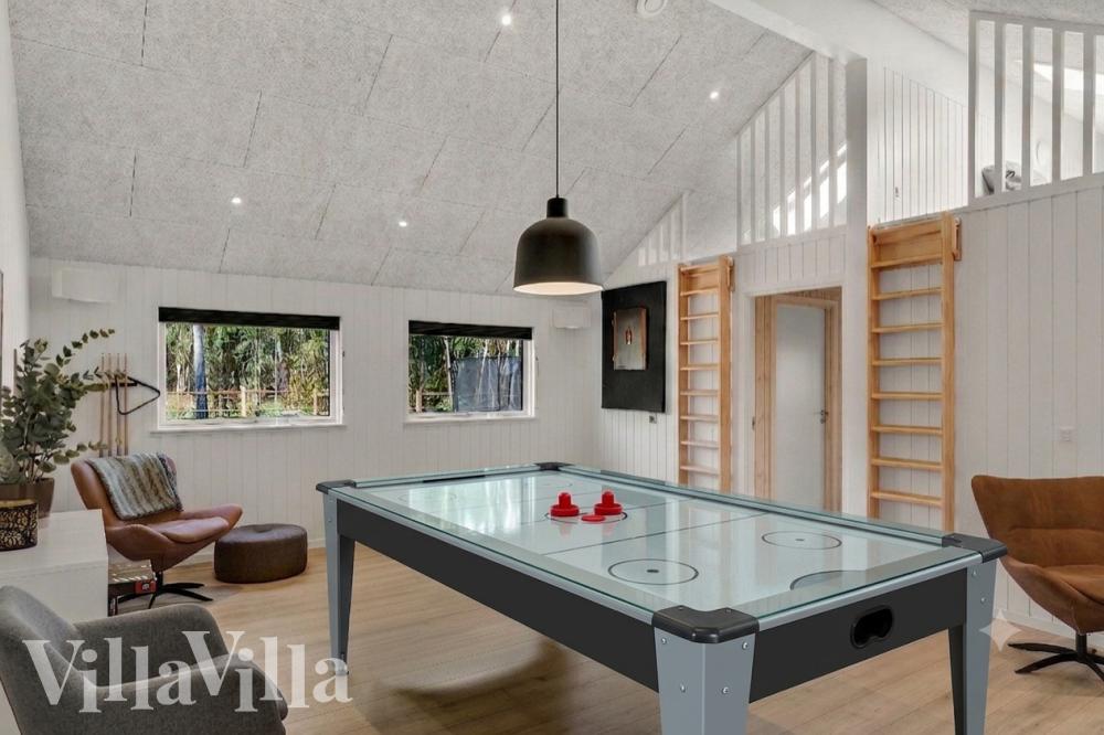 Neben den vielen schönen Stunden, die man im Poolbereich des Hauses verbringen kann, bietet das Luxusferienhaus 972 auch Spielevergnügen bei Billard/Tischtennis und Darts