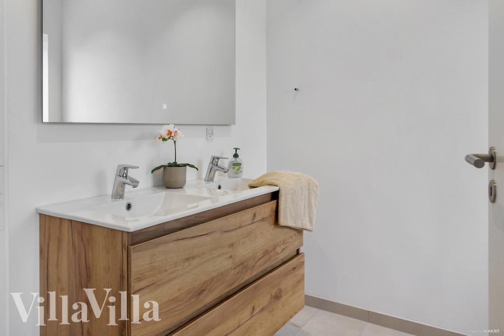 Im Luxusferienhaus Nr. 969 für 12 Personen gibt es Bad mit Dusche.
