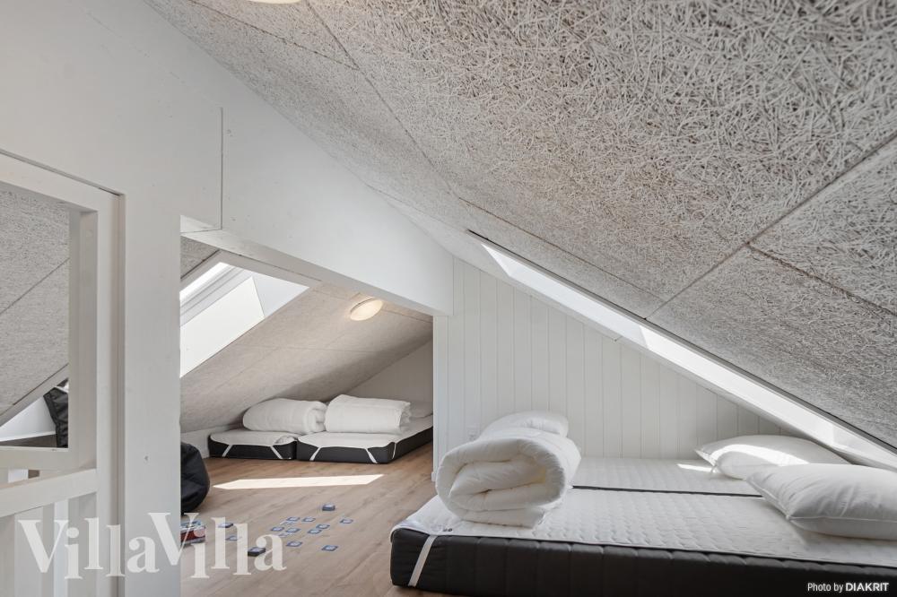 Einige der 18 Schlafgelegenheiten befinden sich im Luxusferienhaus Nr. 921 auf dem ausgebauten Dachboden