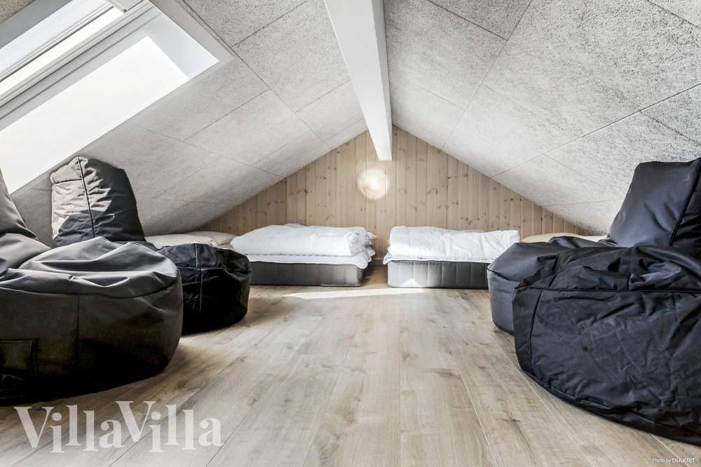 Einige der 26 Schlafgelegenheiten befinden sich im Luxusferienhaus Nr. 1001 auf dem ausgebauten Dachboden