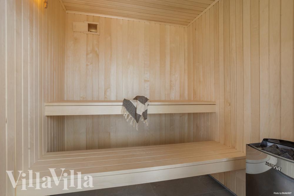 Genießen Sie die heiße Sauna im Luxusferienhaus Nr. 669 für 10 Personen