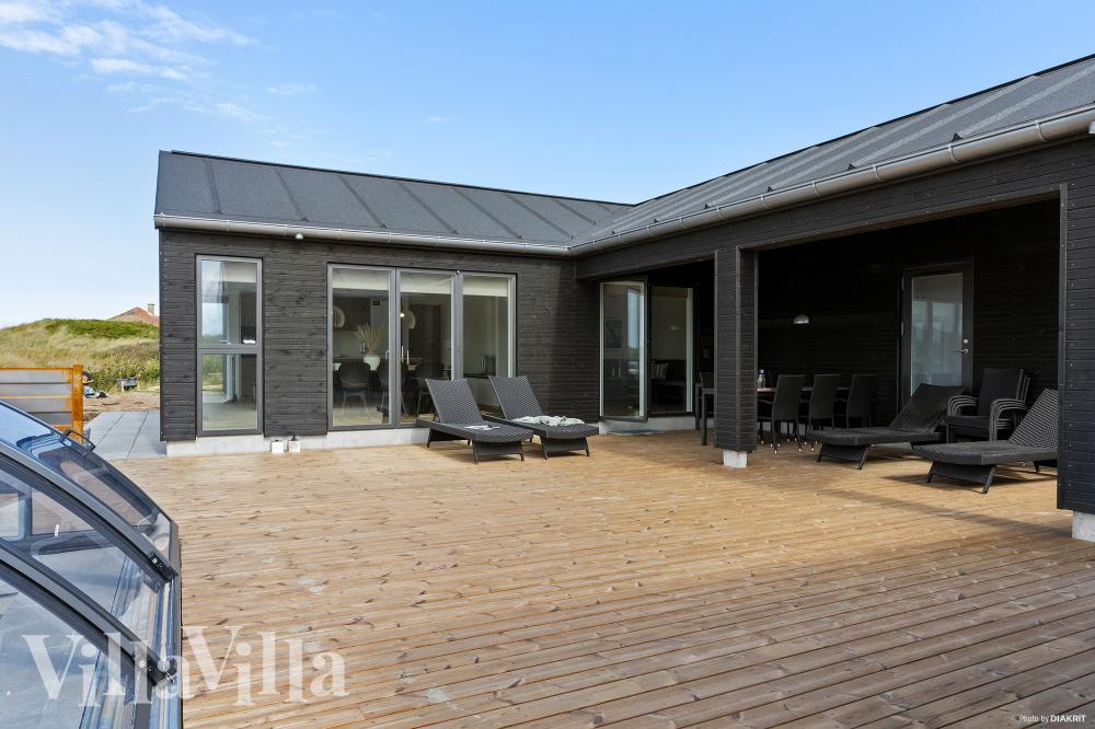 Das Luxusferienhaus Nr. 669 hat eine tolle Terrasse, die mit hochwertigen Gartenmöbeln für 10 Personen ausgestattet ist.