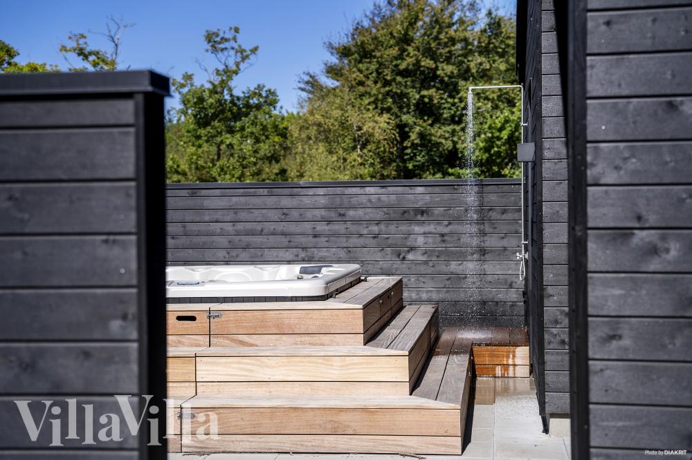 Das Luxusferienhaus Nr. 918 bietet u. a. einen tollen Whirlpool
