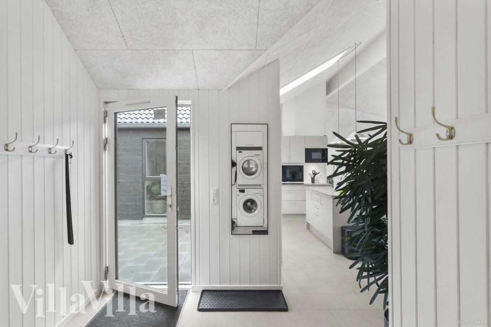 Der geräumige Eingangsbereich im Luxusferienhaus Nr. 912 in Lolland/Falster/Mön