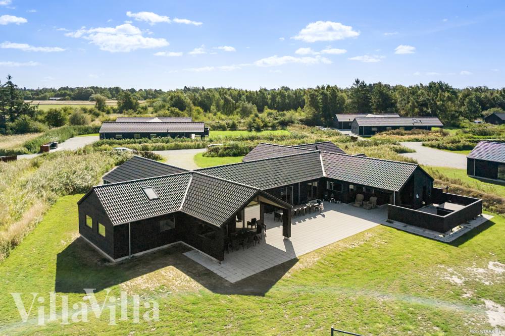 Dieses schöne Poolhaus Nr. 914 mit Platz für 30 Personen liegt in Lolland/Falster/Mön