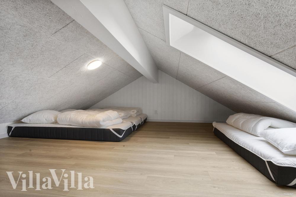Einige der 26 Schlafgelegenheiten befinden sich im Luxusferienhaus Nr. 959 auf dem ausgebauten Dachboden