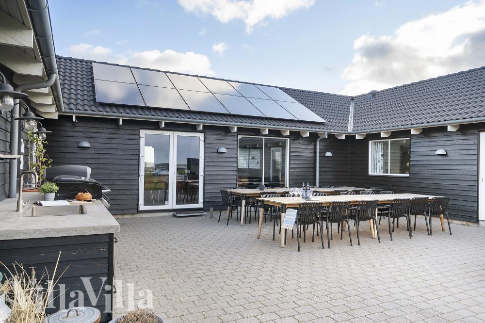Das Luxusferienhaus Nr. 293 hat eine tolle Terrasse, die mit hochwertigen Gartenmöbeln für 22 Personen ausgestattet ist.