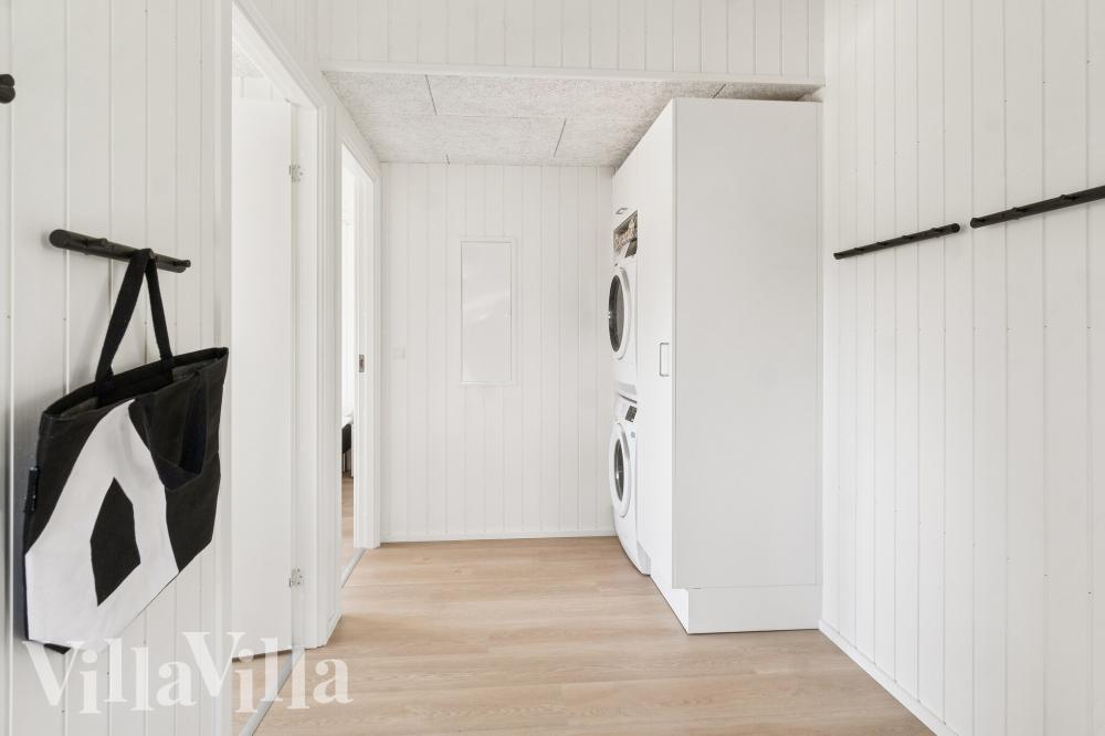 Der geräumige Eingangsbereich im Luxusferienhaus Nr. 1020 in Bornholm