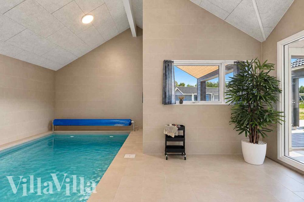 Der schicke Pool im Luxusferienhaus Nr. 997 für 14 Personen