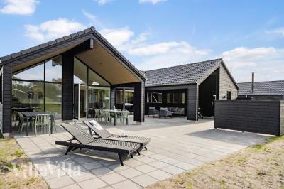 Dieses schöne Poolhaus Nr. 904 mit Platz für 14 Personen liegt in Nordseeland