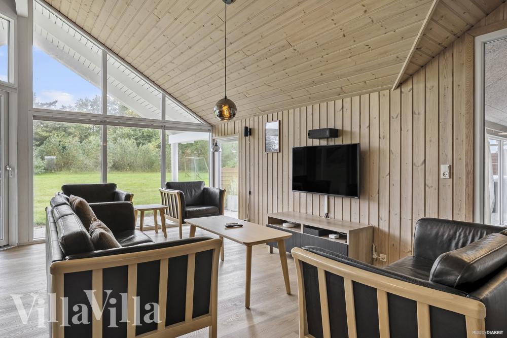 Die Couchecke im Luxusferienhaus Nr. 236 in Nordjütland.